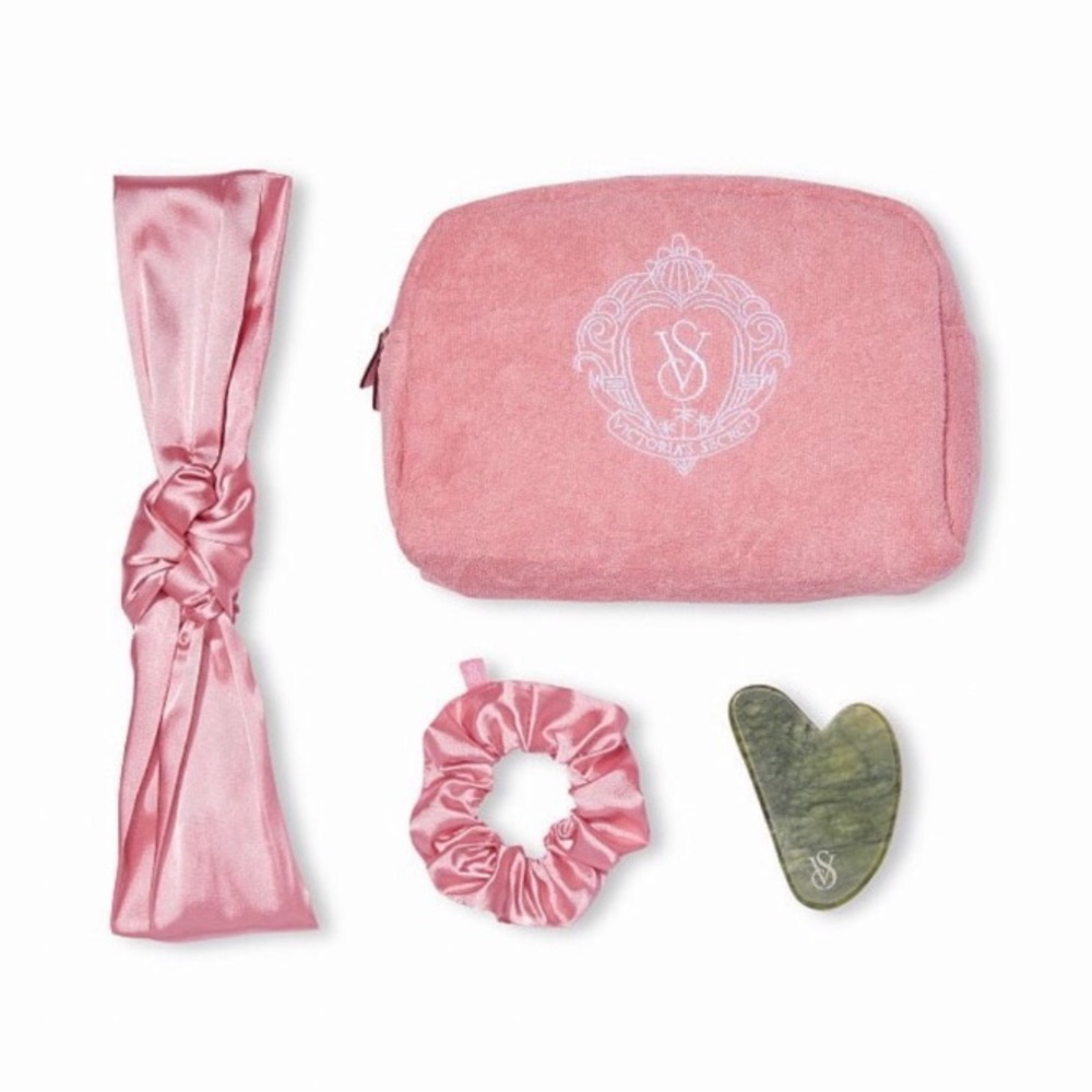 2 Beauty Self Care Victoria's Secret Kits in Cosmetic Pouches 💕